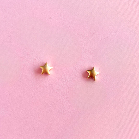 Tiny Gold Star Studs Earrings - Las Ofrendas 