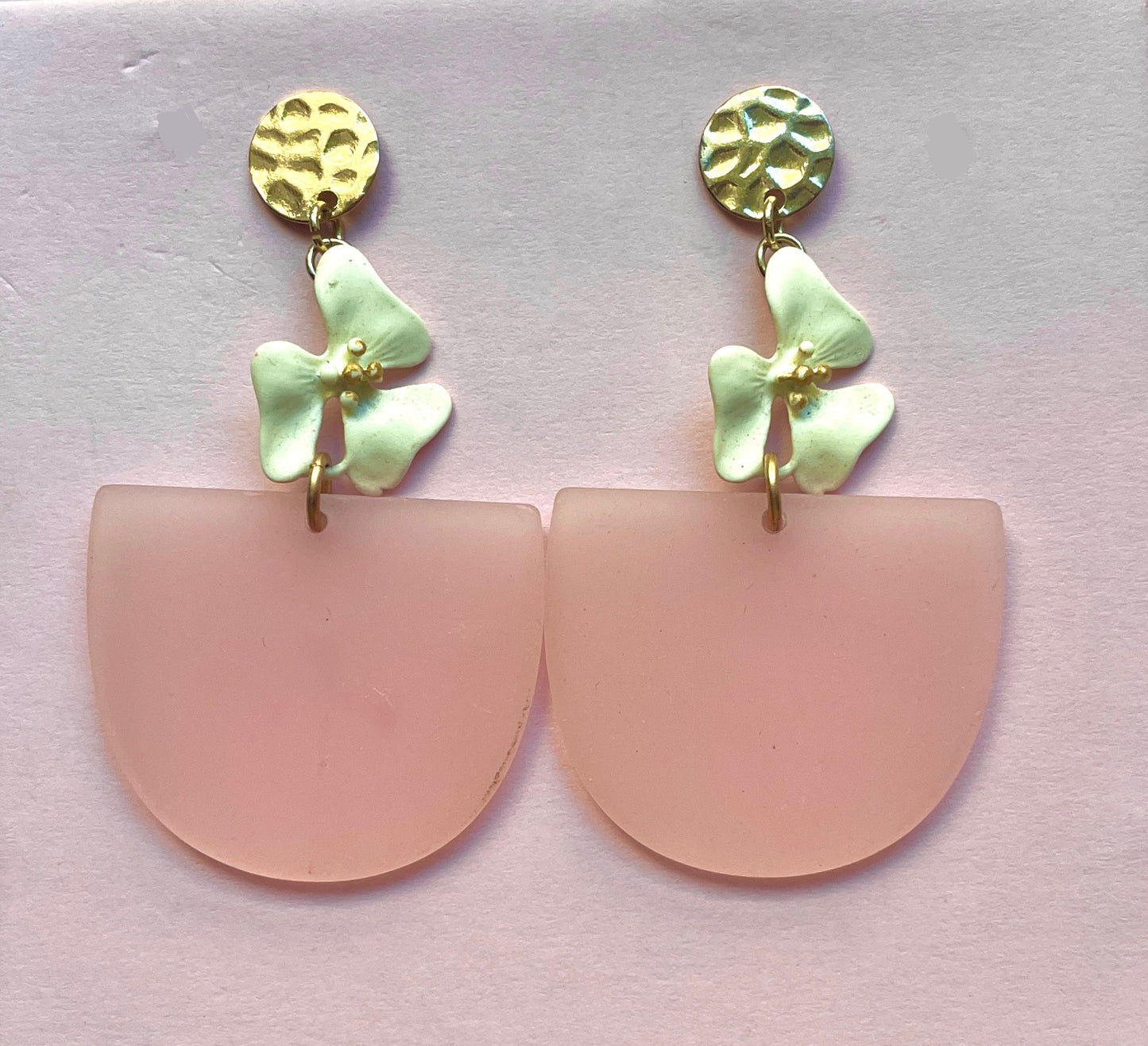 Gold Circle Top with White Flower and Pink Acetate Earrings
