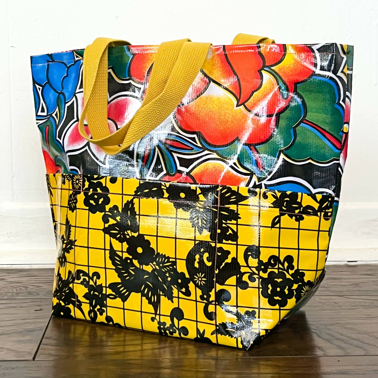 Oilcloth Tote Bag - Las Ofrendas