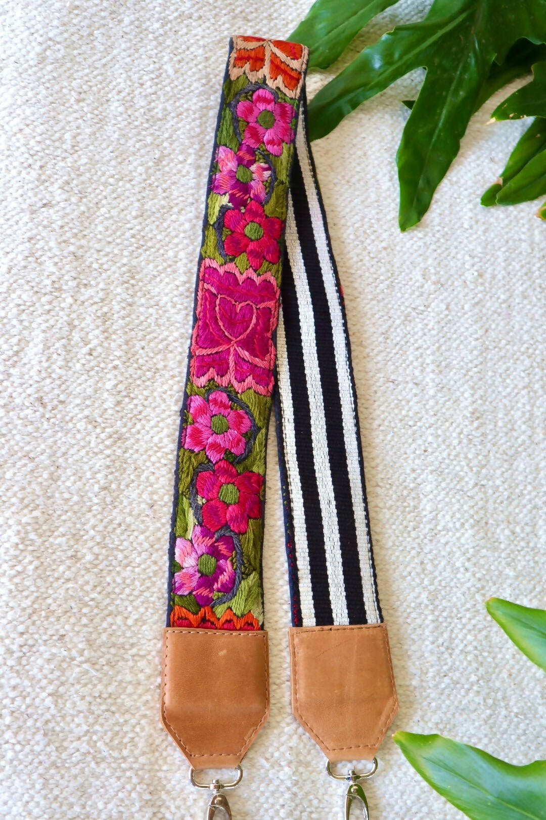 camera-strap-no-729-477536