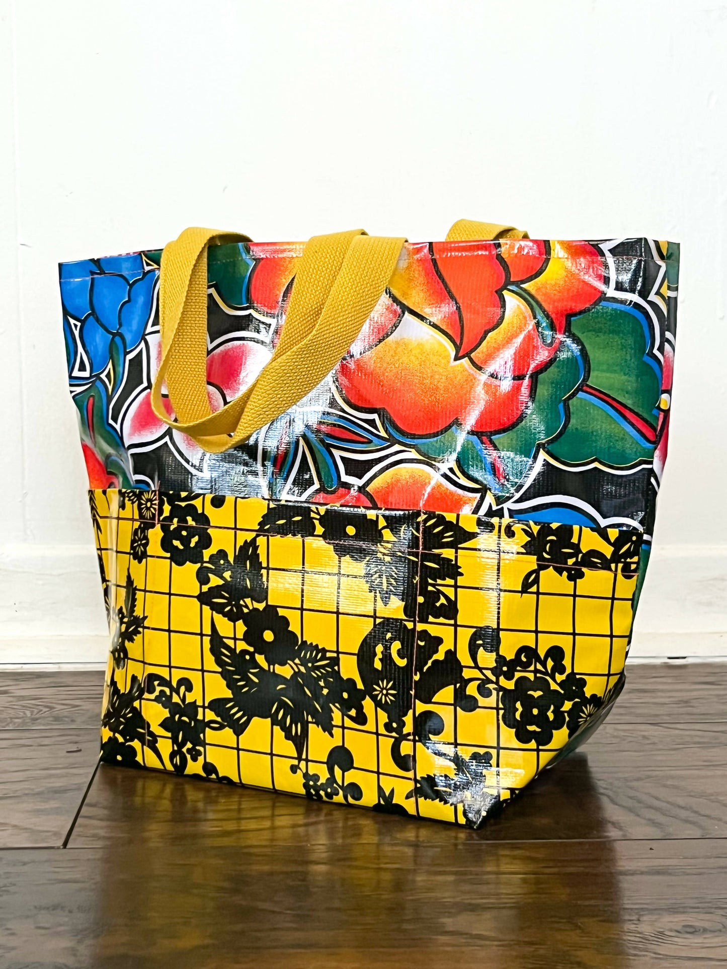 Oilcloth Tote Bag - Las Ofrendas