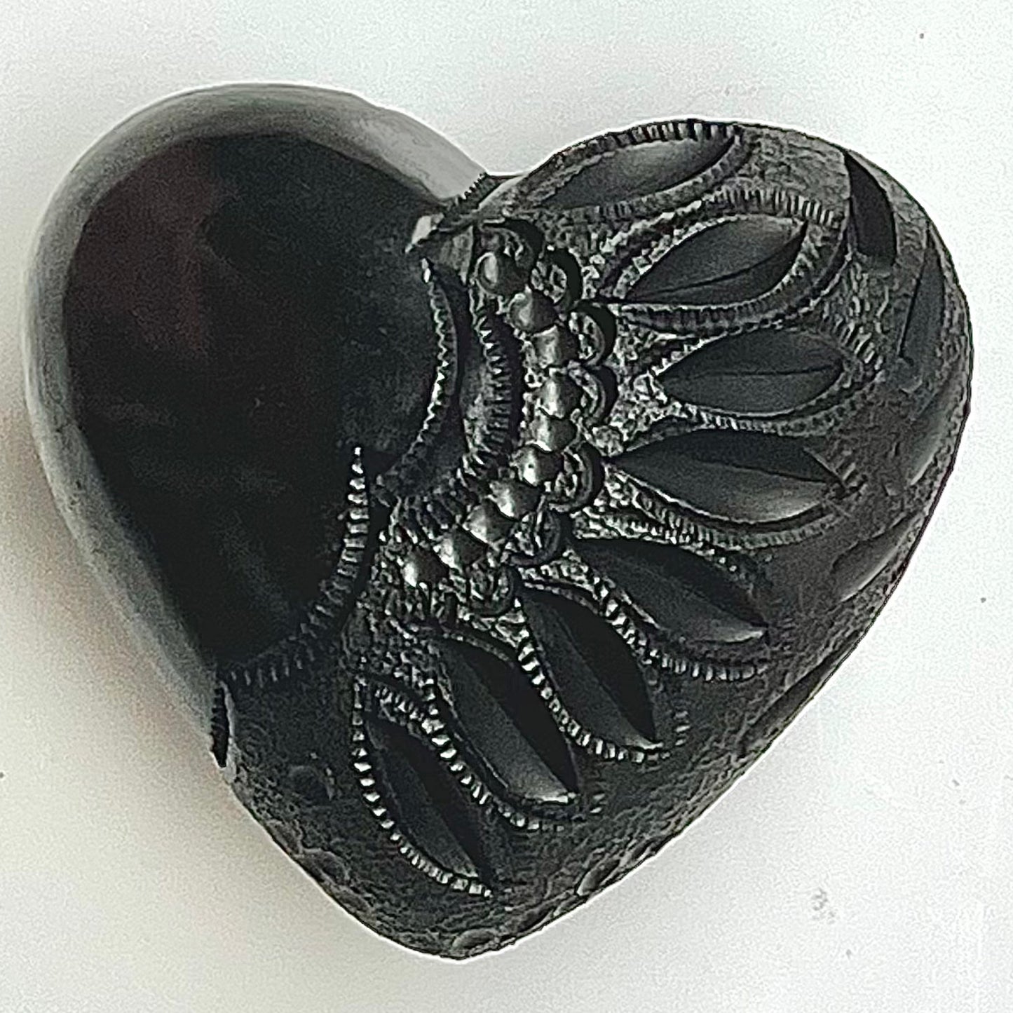 3” small Clay Heart Etched - Las Ofrendas
