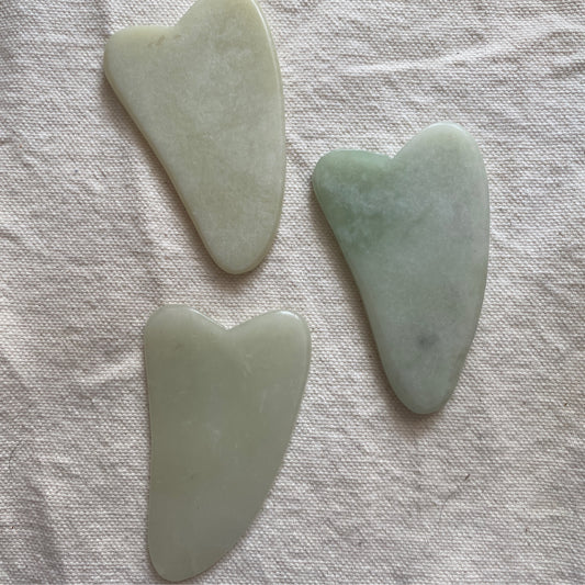 Jade Guasha (face) - Las Ofrendas