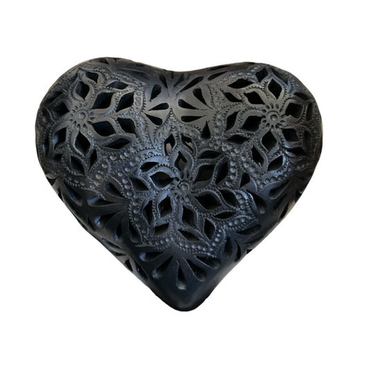 Heart etched Black Clay 4” ( Oaxaca barro negro 4” heart ) - Las Ofrendas
