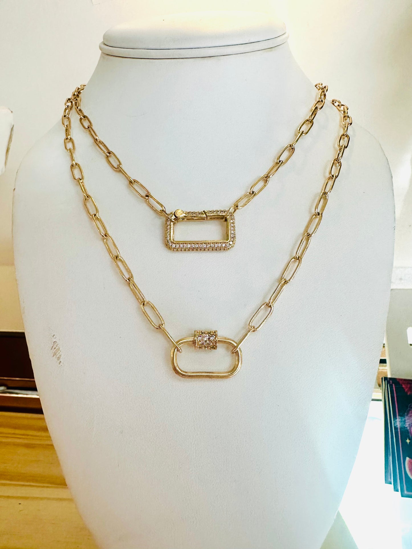 Gold Paper Clip Necklace with Encrusted Clasps - Las Ofrendas 