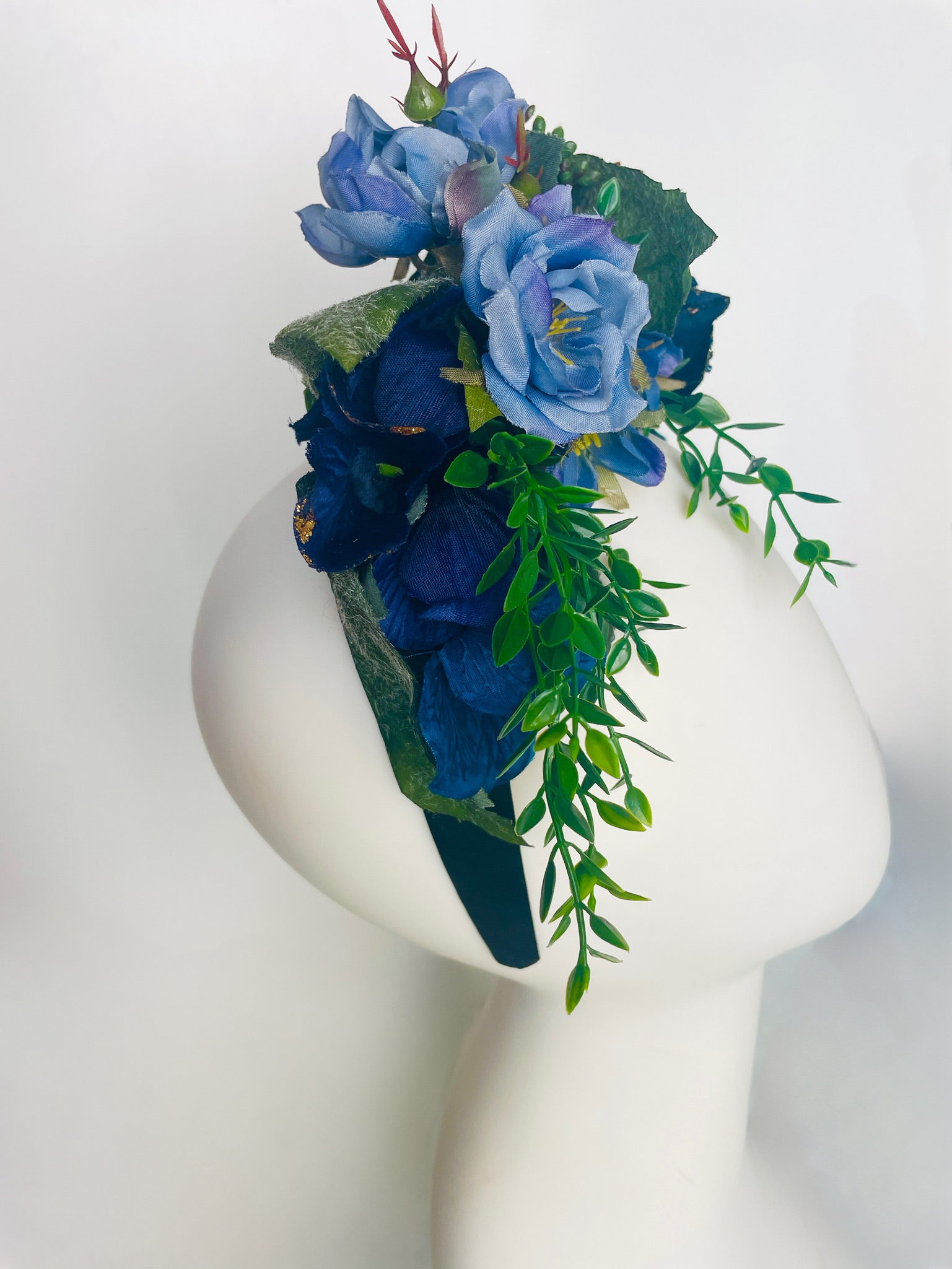 Dark blue store flower crown