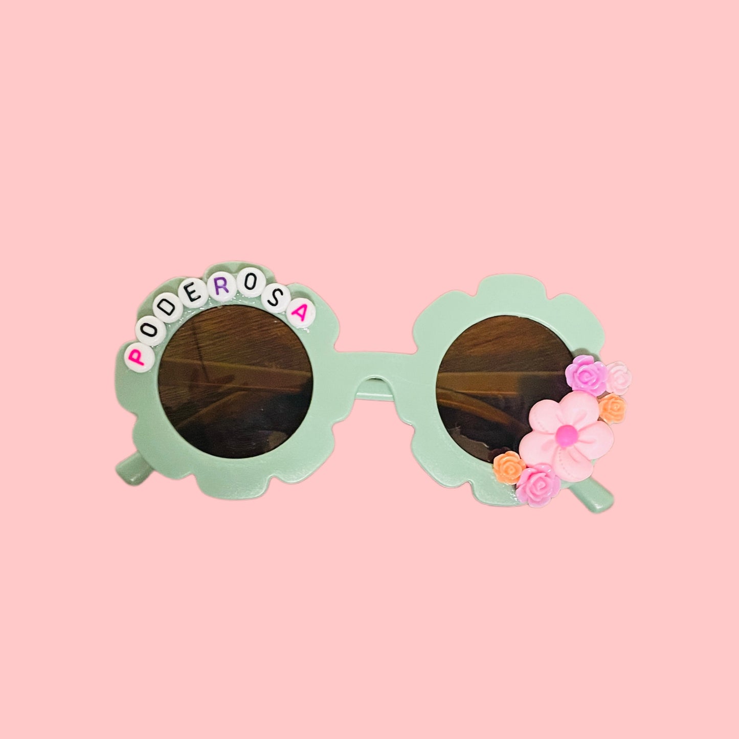 Poderosa Flower Green Sunglasses with Charms - Las Ofrendas 