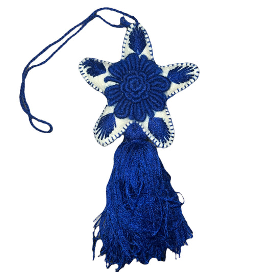 Blue woven wool Star Ornaments - Las Ofrendas 